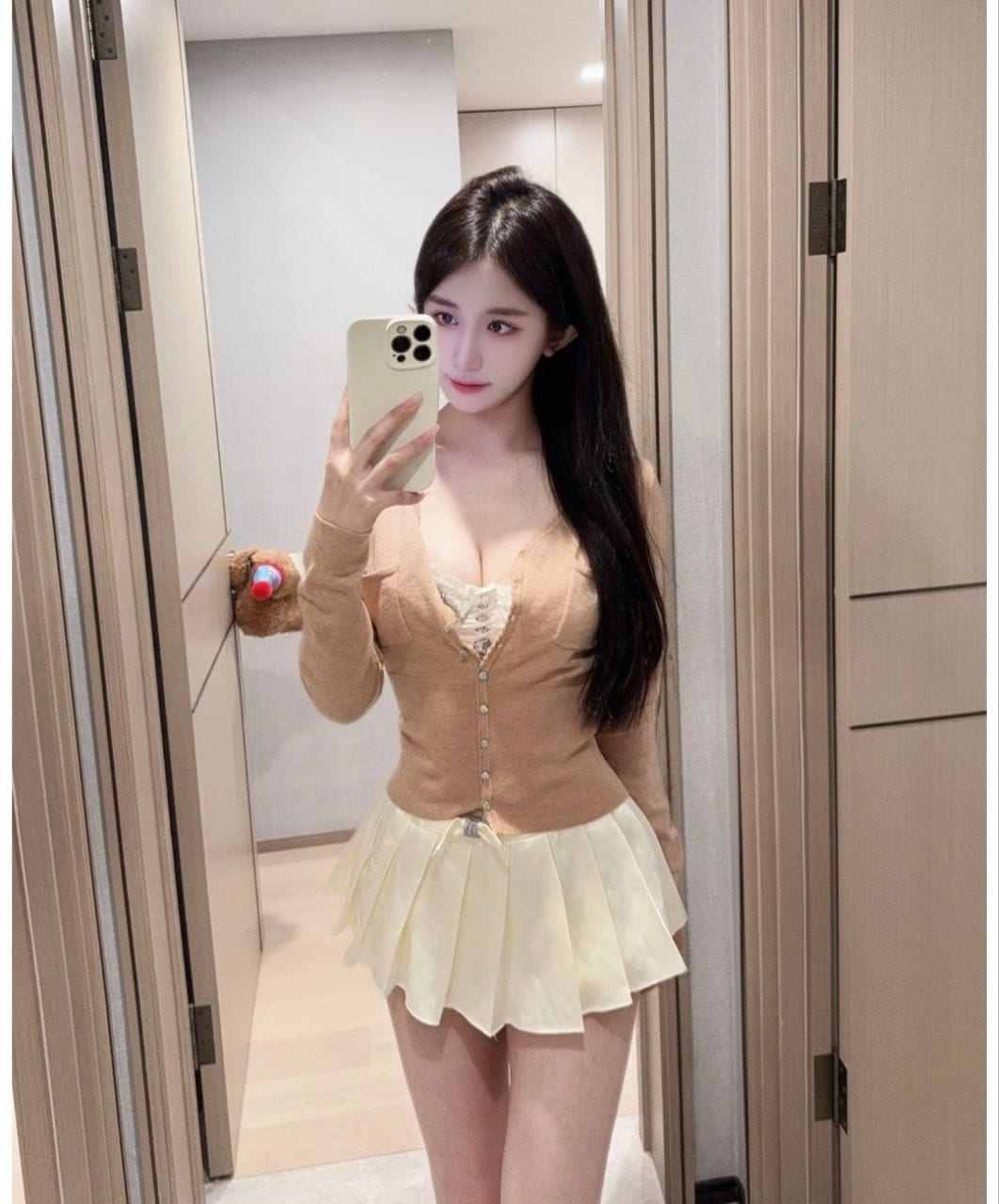 广西壮族自治区南宁市00后嫩妹/小骚妇兼职见人满意付的公开照片