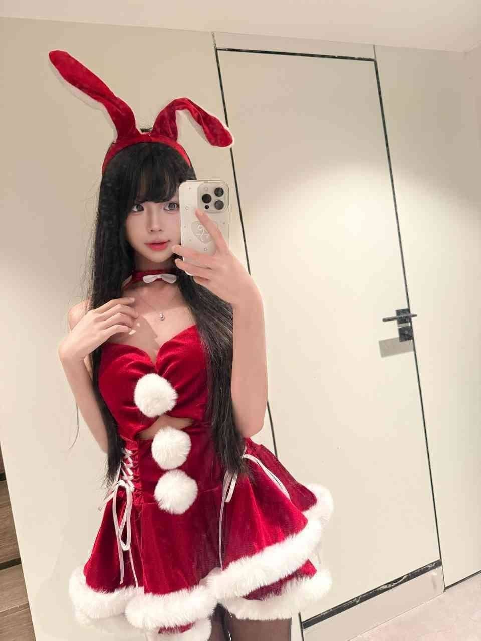 江苏省南京市性感少妇萝莉校花有体检带公寓的公开照片