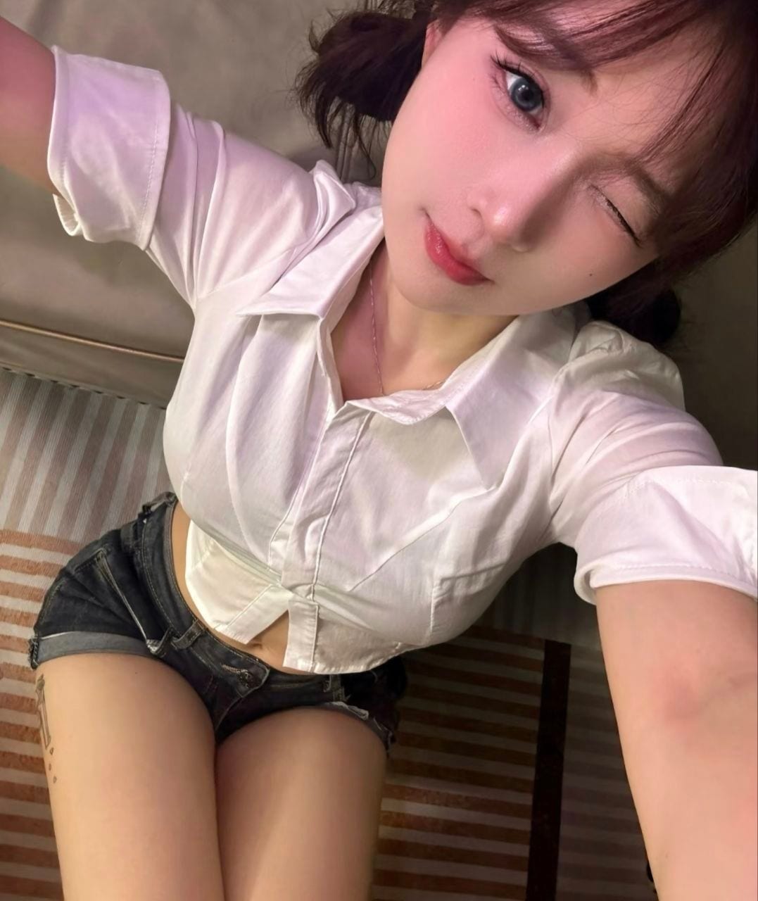 江苏省徐州市精品少女萝莉穴紧水多做完付款的公开照片