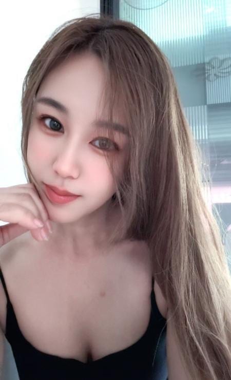 江苏省南京市高挑美女的公开照片